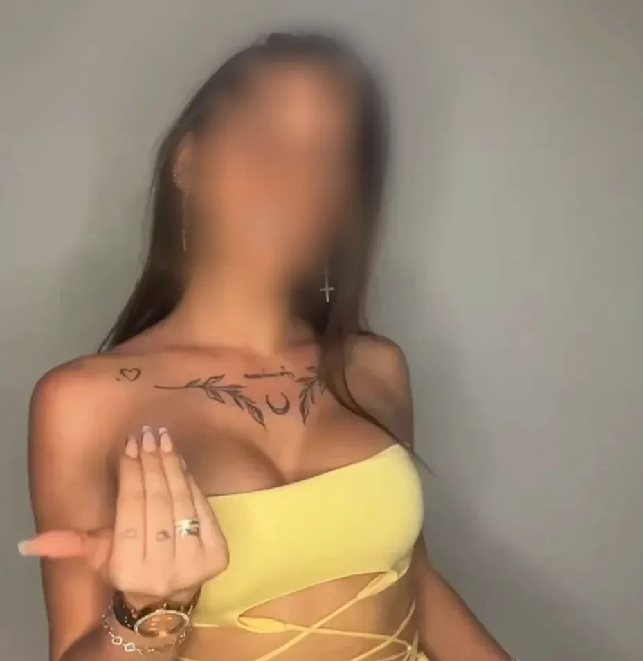 Ángela, 24 años